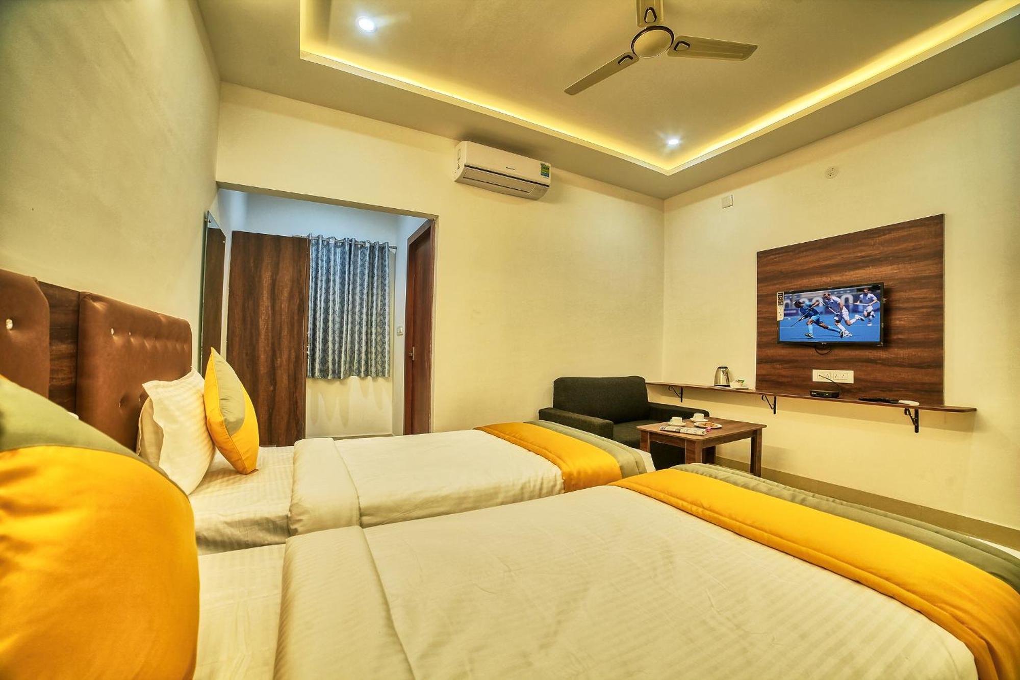 Visa Inn Hotel 4Kms From Airport L Free Airport Pickup & Drop 24X7 Devanahalli Екстер'єр фото