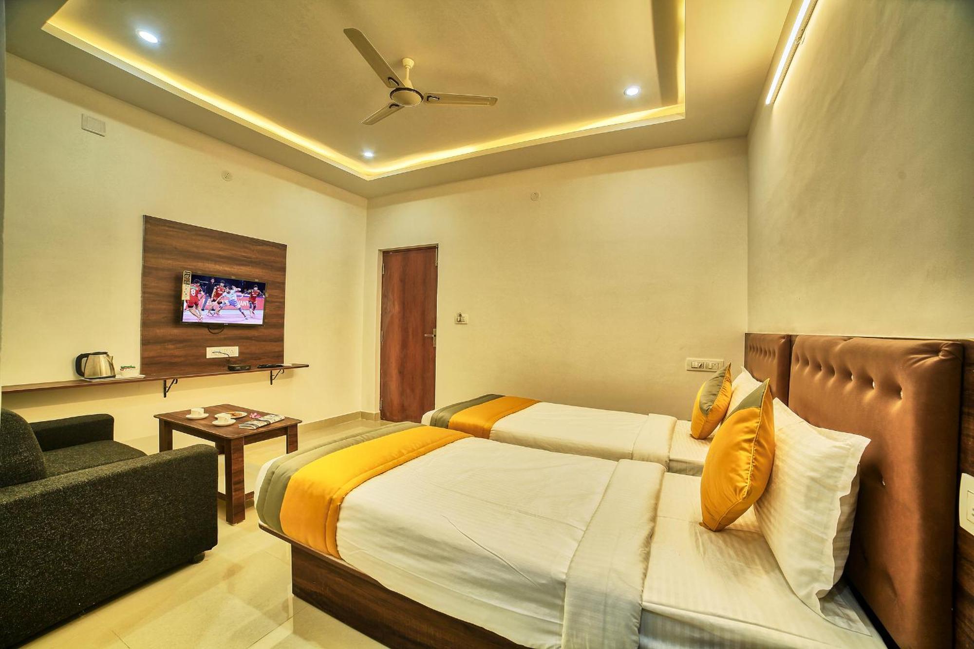 Visa Inn Hotel 4Kms From Airport L Free Airport Pickup & Drop 24X7 Devanahalli Екстер'єр фото